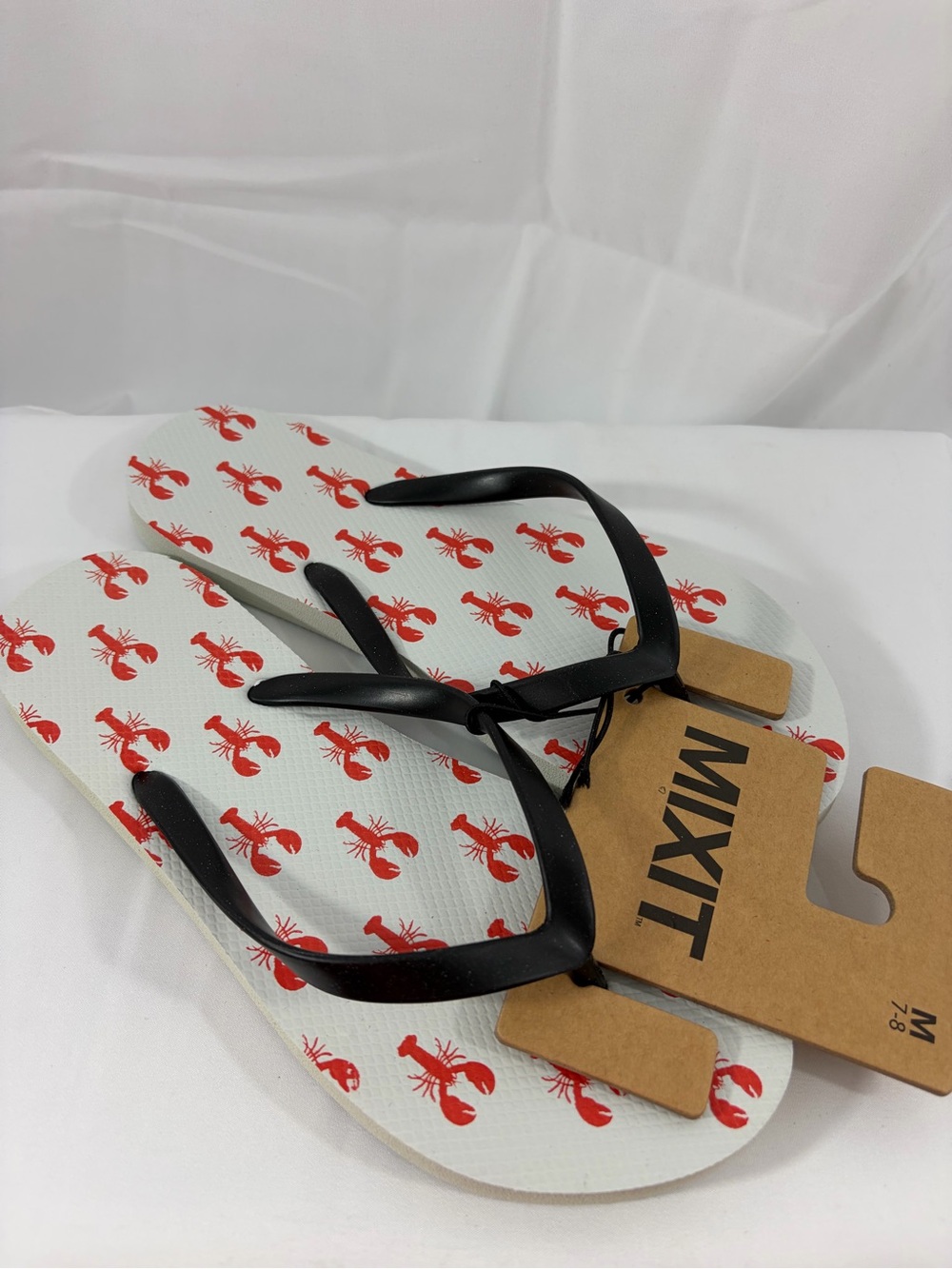 NWT Mixit Women’s Size 7-8 White Flip Flops with Red Lobster Print